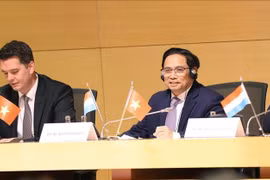 Primer ministro participa en el Foro Empresarial Vietnam - Luxemburgo