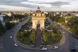 Banco Mundial baja su pronóstico de crecimiento económico de Laos 