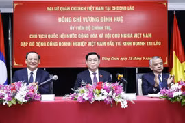 Promueven cooperación empresarial Vietnam-Laos para beneficio práctico de ambas naciones