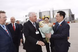 Presidente de Asamblea Nacional de Vietnam inicia visita oficial a Hungría