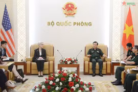 Vietnam espera recibir apoyo de EE.UU. en superación de consecuencias de guerra