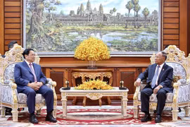 Premier vietnamita sostiene encuentro con presidente de Asamblea Nacional de Camboya