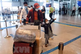Ciudad vietnamita de Da Nang reanuda vuelos internacionales en nueva normalidad 