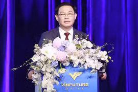 Efectúan ceremonia de entrega de premio global VinFuture en Hanoi
