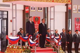 Ministro de Seguridad Pública de Vietnam se reúne con dirigentes de Laos