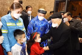 Máximo dirigente partidista de Vietnam felicita al pueblo de Hanoi por Año Nuevo Lunar