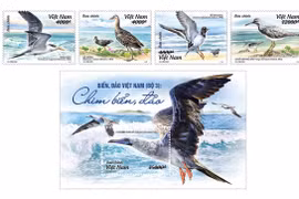 Presentan tercer conjunto de sellos sobre mar e islas de Vietnam