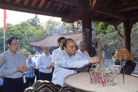 Presidente de Vietnam rinde homenaje a legendarios ancestros de la nación