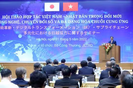 Primer ministro japonés destaca potencialidades de cooperación con Vietnam