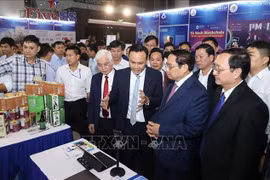 Premier vietnamita pide desarrollar startups para crear unicornios regionales y mundiales 
