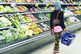 Aumenta inflación de Malasia en 2021 por altos precios de alimentos y combustibles