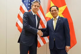 Canciller vietnamita sostiene reuniones bilaterales con homólogos de Estados Unidos y Japón