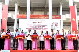 Exposición en Can Tho destaca la carrera revolucionaria del Presidente Ho Chi Minh