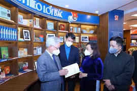 Destacan importancia de proteger base ideológica del Partido Comunista de Vietnam