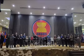 Vietnam asiste a la reunión del grupo de Iniciativa de Integración de ASEAN