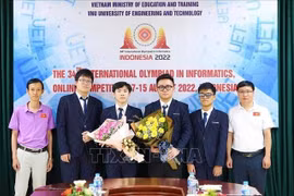 Todos concursantes vietnamitas en IOI 2022 ganan medallas