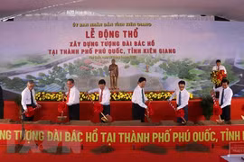 Inauguran Monumento del Presidente Ho Chi Minh y el Templo de Mártires en Phu Quoc