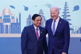 Premier vietnamita se reúne con presidente estadounidense Joe Biden en Camboya