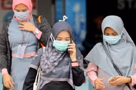 Indonesia acelera campaña de vacunación para combatir tercera ola del COVID-19
