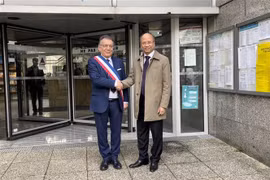 Fortalecen cooperación entre localidades vietnamita y francesa