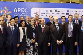 Vietnam aboga por cooperar con inversionistas extranjeros, afirma presidente
