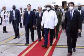 Inicia Presidente de Uganda su visita oficial a Vietnam 