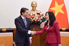Destaca Vietnam relaciones con República Checa