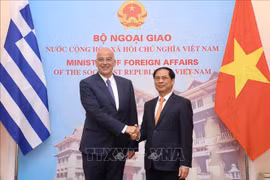Vietnam y Grecia debaten medidas para fomentar cooperación bilateral