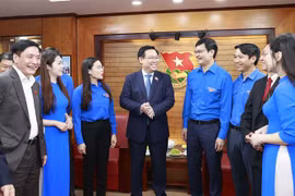 Instan a jóvenes vietnamitas a promover desarrollo de economía digital