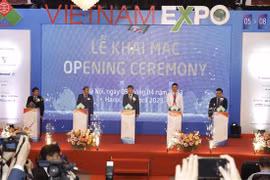 Inauguran Feria Comercial Vietnam Expo 2023