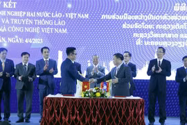 En Vientiane Foro de Conexión de Tecnología Vietnam- Laos
