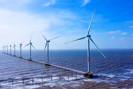 Vietnam y Reino Unido tienen potenciales de cooperación en desarrollo de energía limpia