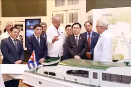 Presidente del Parlamento de Vietnam visita Centro Fidel Castro Ruz