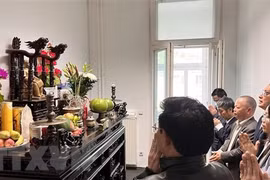 Conmemoran 133° aniversario de natalicio del Presidente Ho Chi Minh en el extranjero