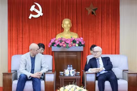Grupo japonés Mitani Sangyo explora oportunidades de inversión en Binh Duong