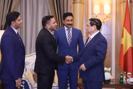 Premier vietnamita se reúne con grupos económicos de Arabia Saudita y CCG