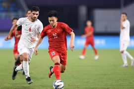 Equipo vietnamita de fútbol sufre derrota ante Irán en ASIAD 2023