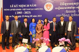 Celebran 20º aniversario de Asociación Khmer-Vietnam en Camboya