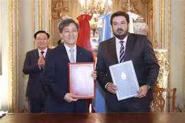 Vietnam y Argentina ratifican acuerdo de asistencia jurídica mutua en materia penal 