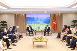 Premier vietnamita recibe al director general de OIT