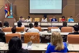 Seminario destaca el papel de mujeres vietnamitas y cubanas en el desarrollo nacional