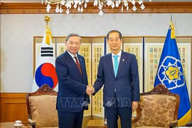 Ministro de Seguridad Pública realiza visita de cortesía al premier surcoreano 