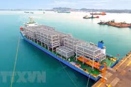 Doosan Vina exporta mil 200 toneladas de módulos a Singapur