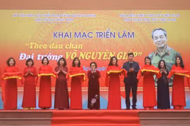 Inauguran exposición en honor al General Vo Nguyen Giap 