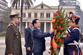 Visita del Presidente del Parlamento vietnamita acapara atención del público uruguayo