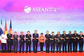 AMM-56: Canciller vietnamita asiste a reuniones entre ASEAN y socios