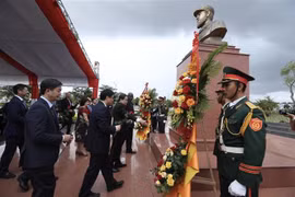 Presidente parlamentario de Cuba rinde homenaje a Fidel Castro en Quang Tri