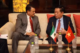 Destacan político y periodista de México política exterior de Vietnam