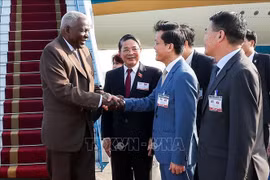 Presidente de la Asamblea Nacional del Poder Popular de Cuba inicia visita a Vietnam