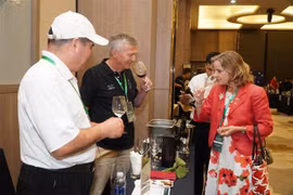 Australia fomenta cooperación educativa y agrícola con ciudad vietnamita